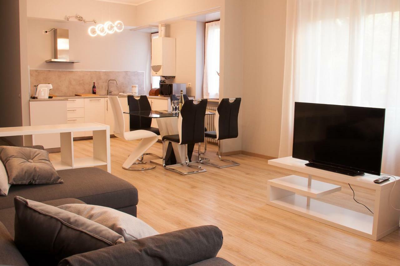 Lg Apartment Stresa Exterior photo